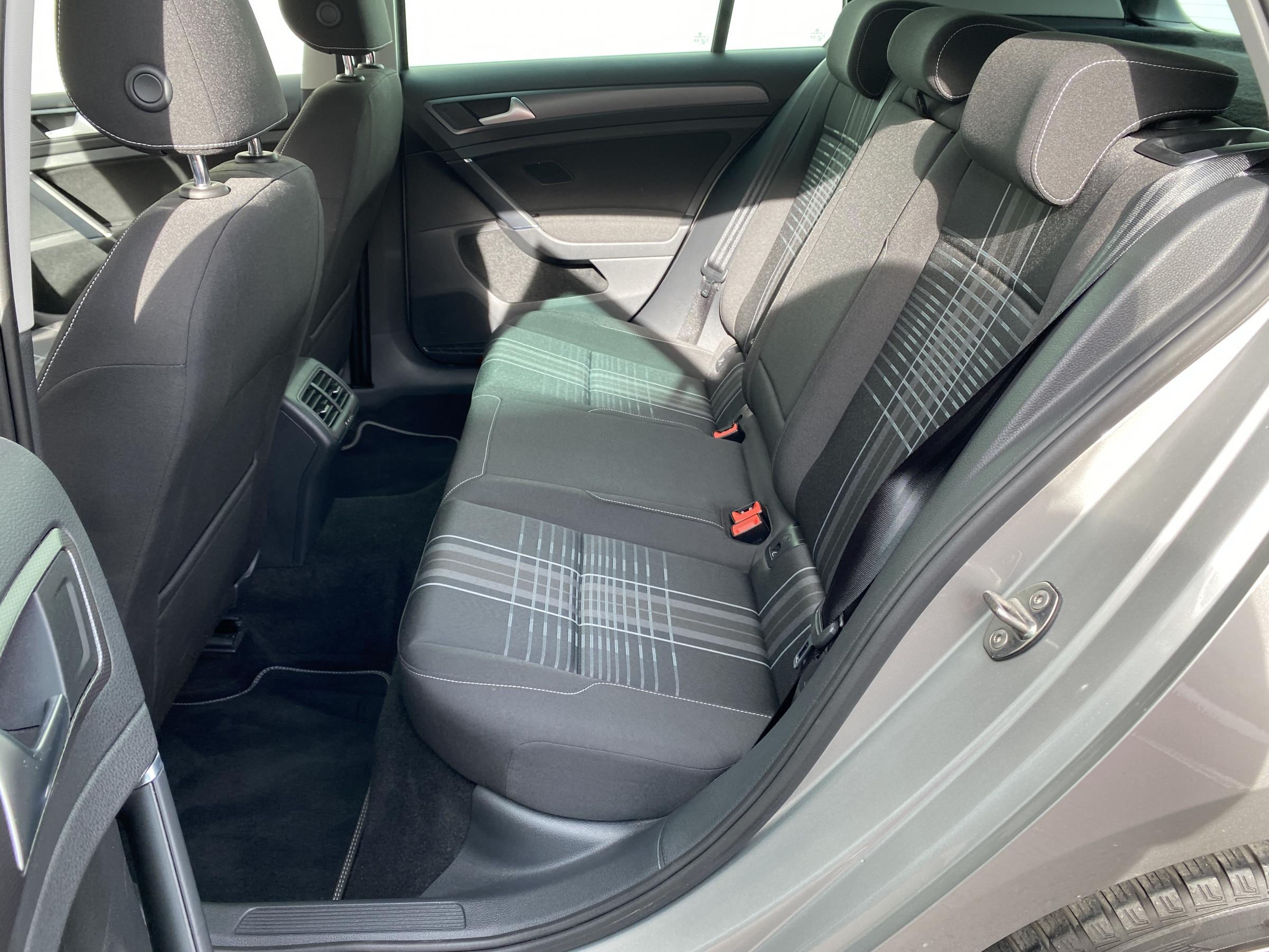 Volkswagen Golf, 2015 - pohled č. 10