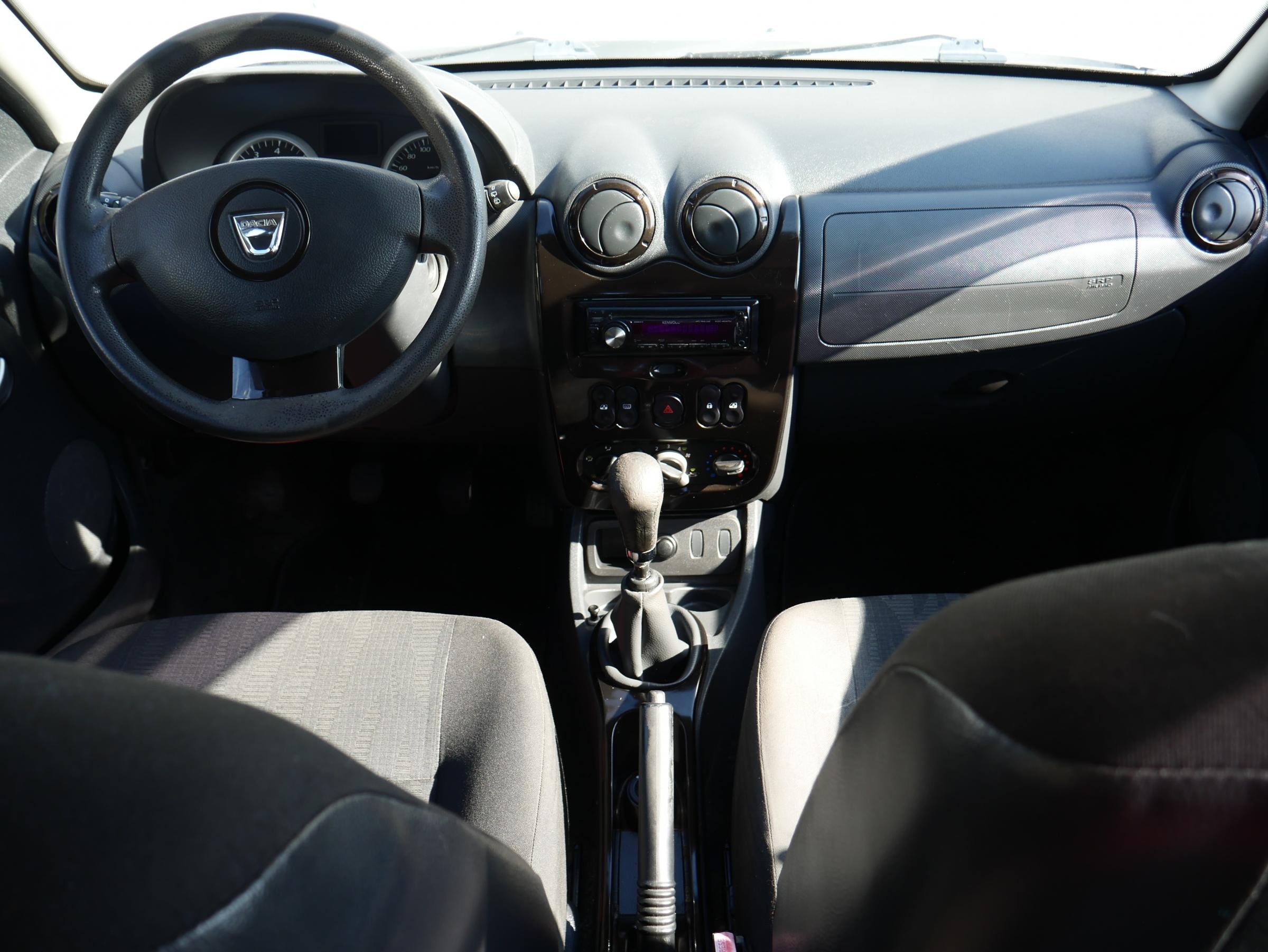 Dacia Duster, 2011 - pohled č. 8