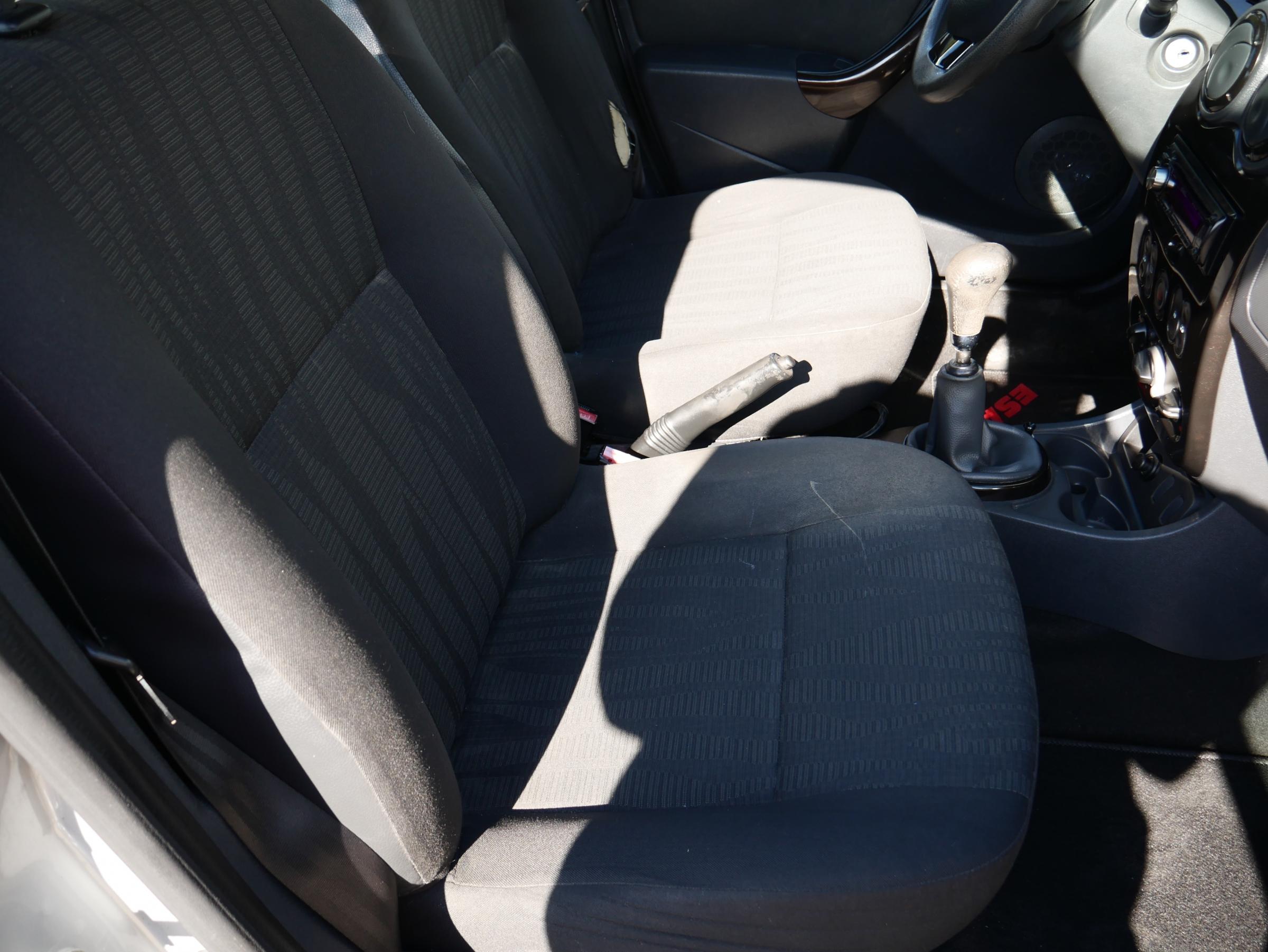 Dacia Duster, 2011 - pohled č. 9