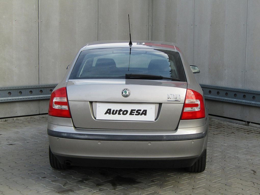 Škoda Octavia II 1.6 MPi 