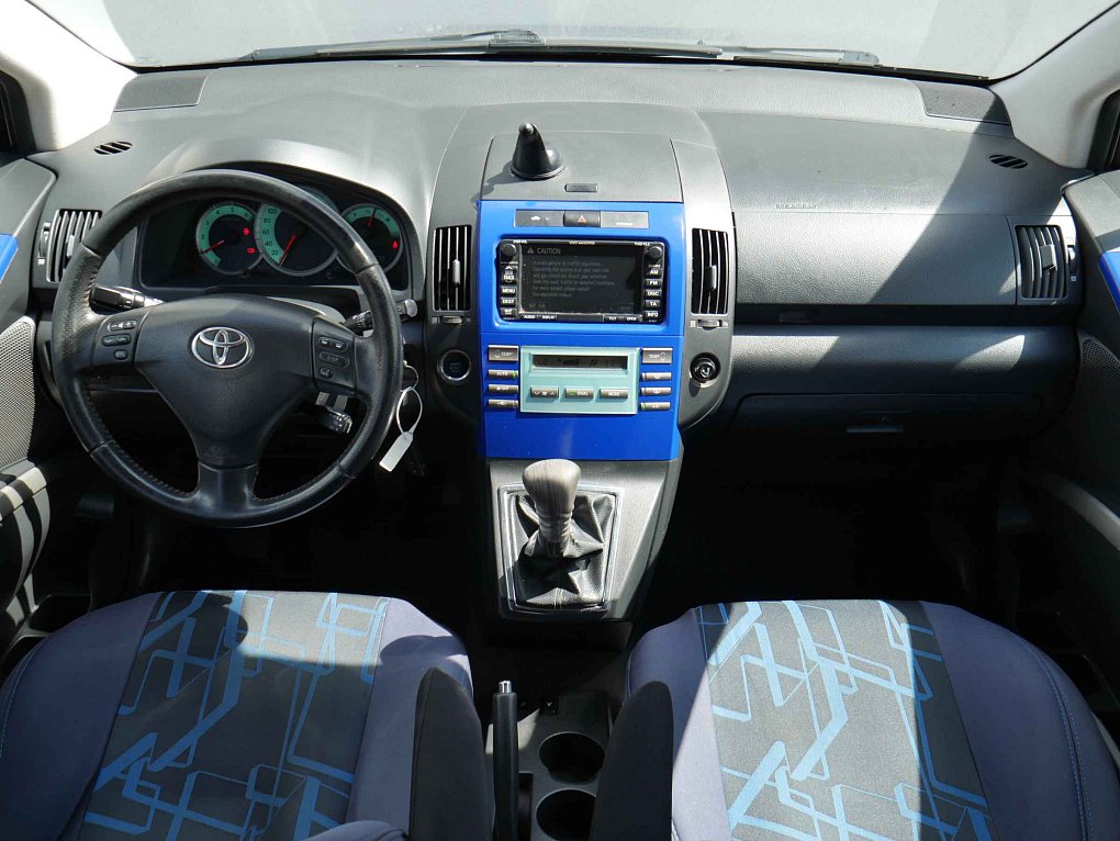 Toyota Corolla Verso 2.2D 
