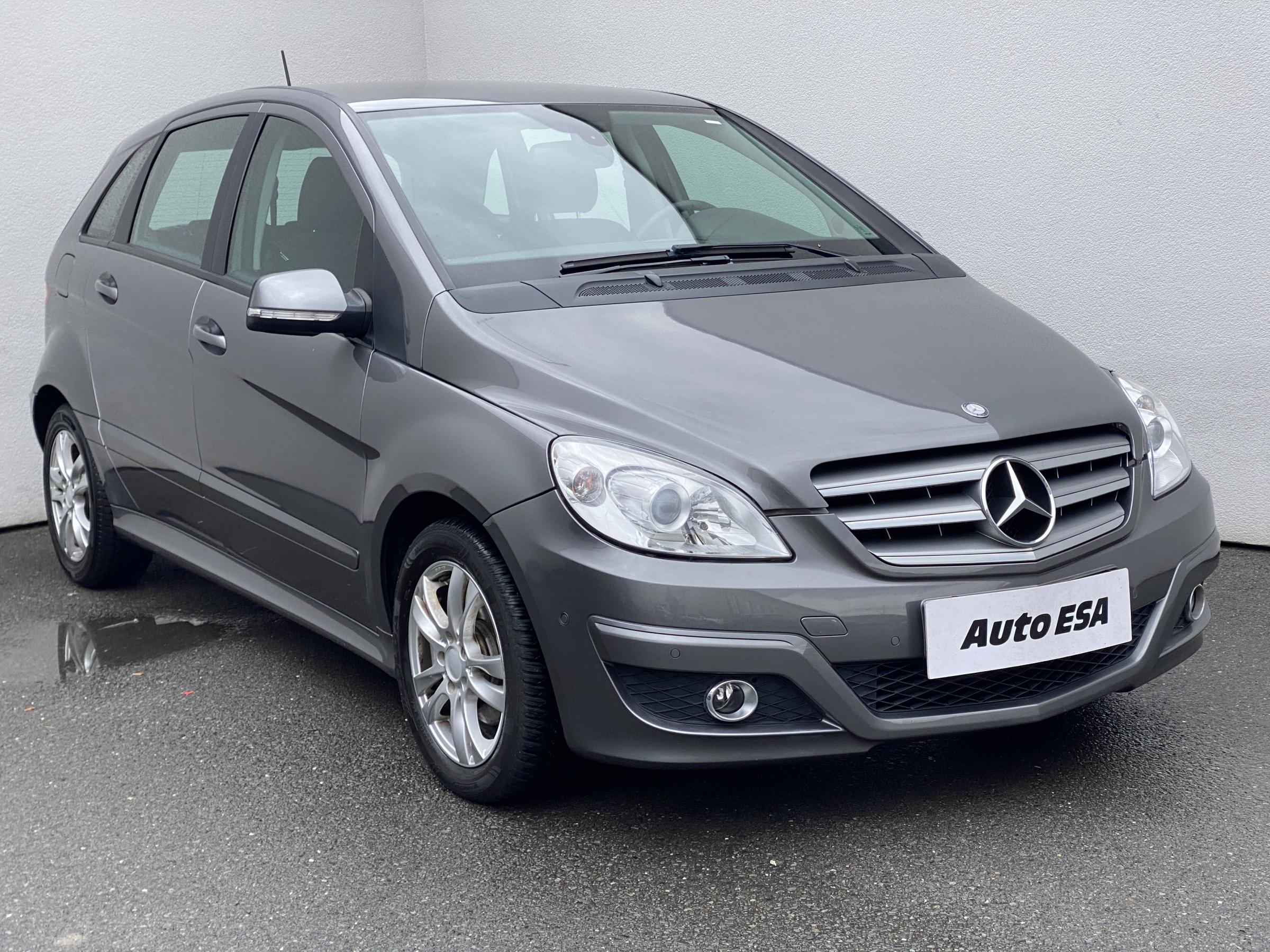 Mercedes-Benz Třída B, 2011 - pohled č. 1