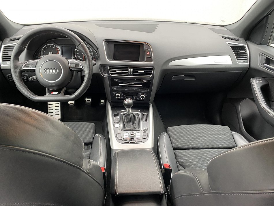 Audi Q5 2.0TFSi S-line Quattro