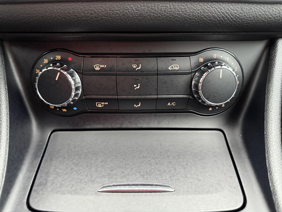 Mercedes-Benz CLA 2.2CDI  200d 4mat