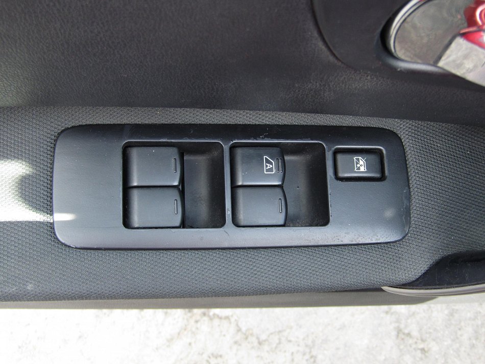 Nissan Qashqai 2.0 dCi  4x4, 7míst