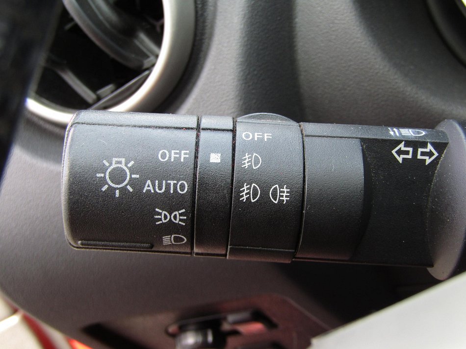 Nissan Qashqai 2.0 dCi  4x4, 7míst