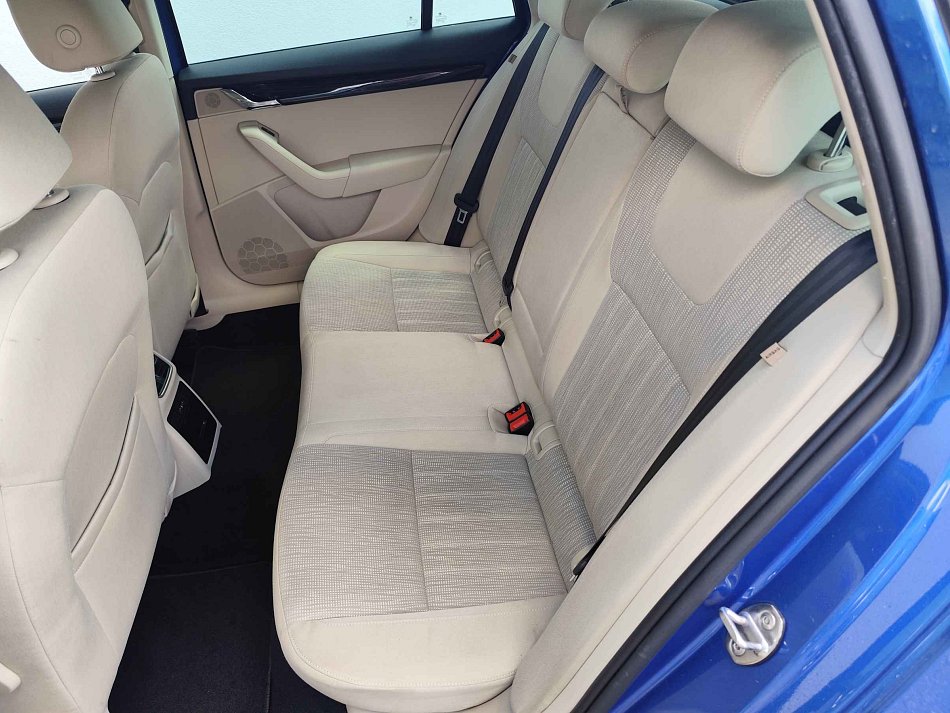 Škoda Octavia III 2.0TDI Style
