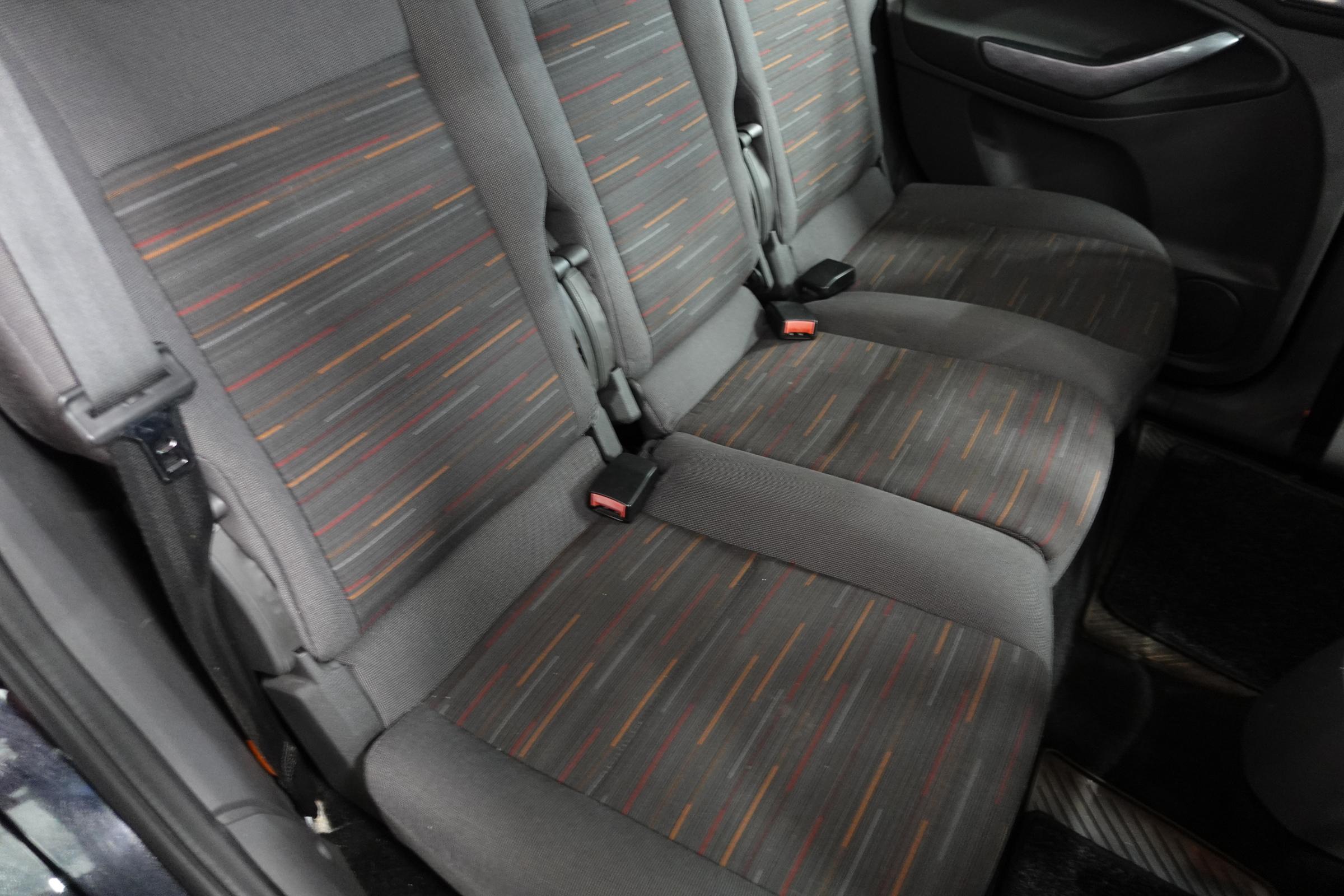 Ford C-MAX, 2008 - pohled č. 12