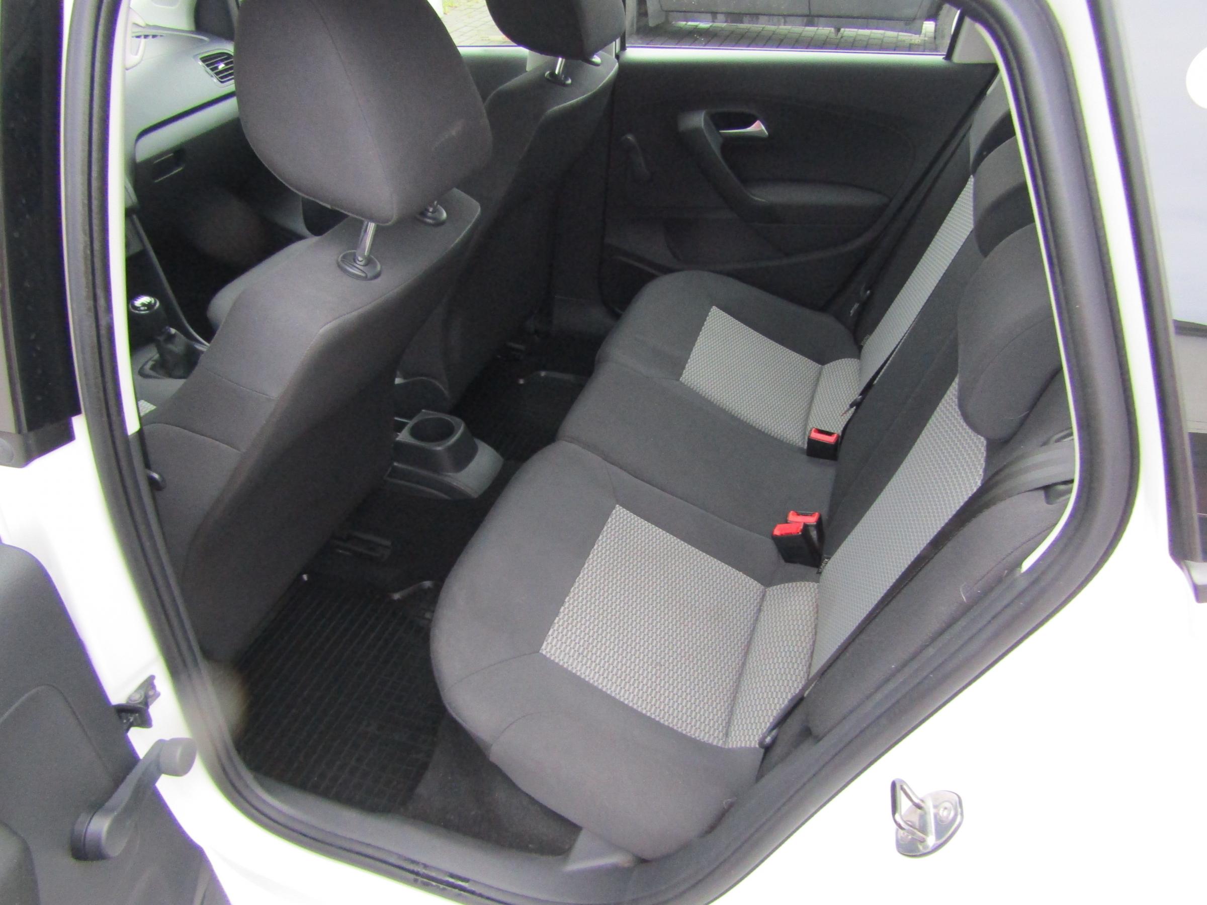Volkswagen Polo, 2013 - pohled č. 10