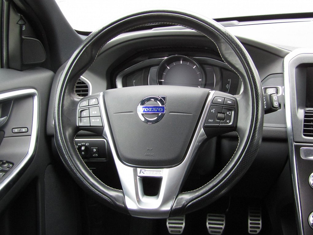 Volvo XC60 2.0 D4 Momentum