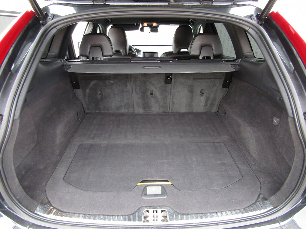 Volvo XC60 2.0 D4 Momentum