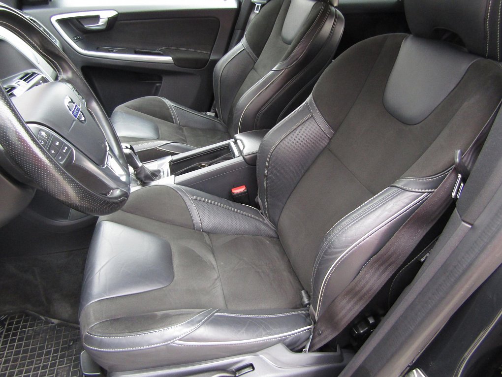 Volvo XC60 2.0 D4 Momentum