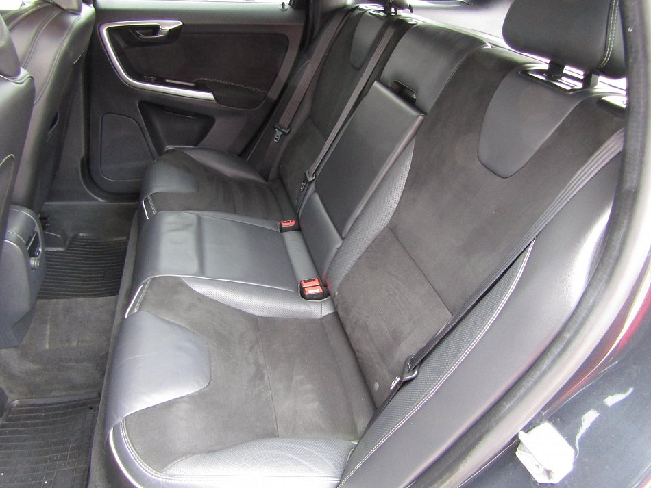 Volvo XC60 2.0 D4 Momentum