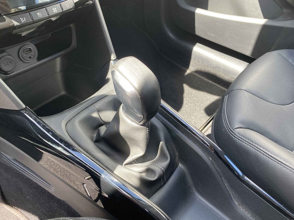 Peugeot 2008 1.2PT Allure