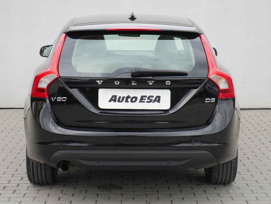 Volvo V60 2.0D 