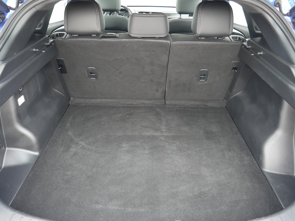 Dongfeng Fengon 5 1.5 i 