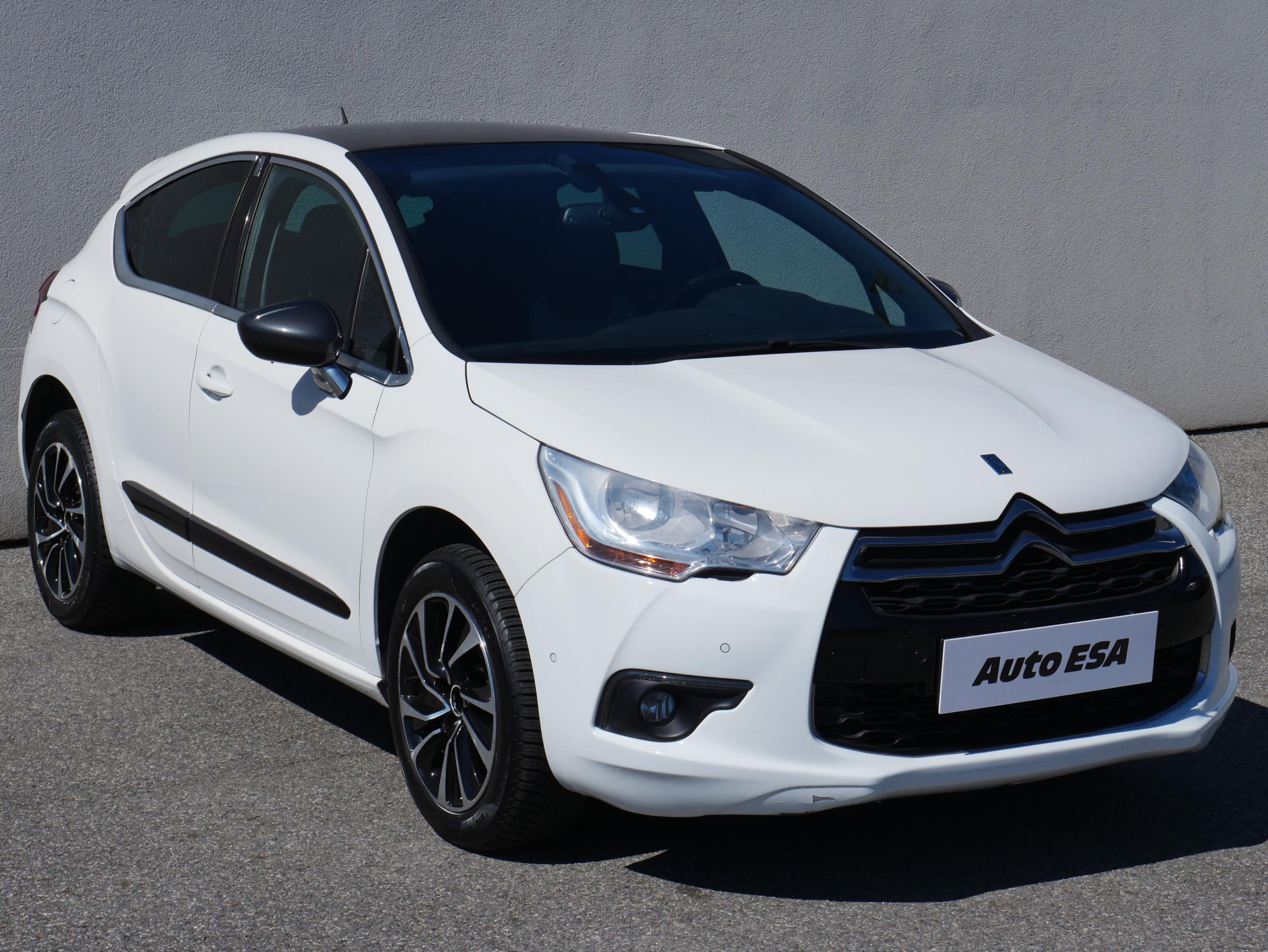 Citroën DS4, 2015 - celkový pohled