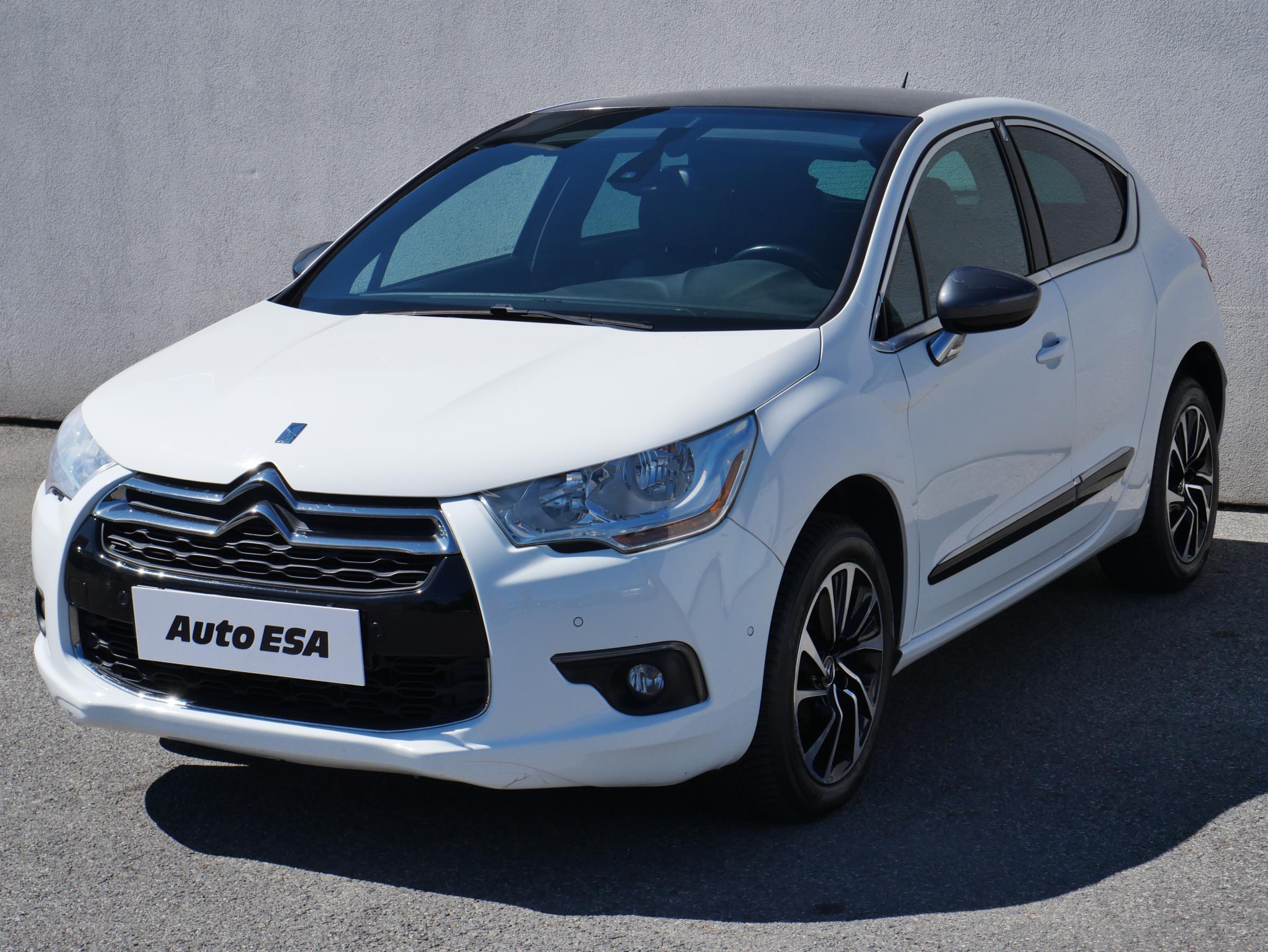 Citroën DS4, 2015 - pohled č. 3