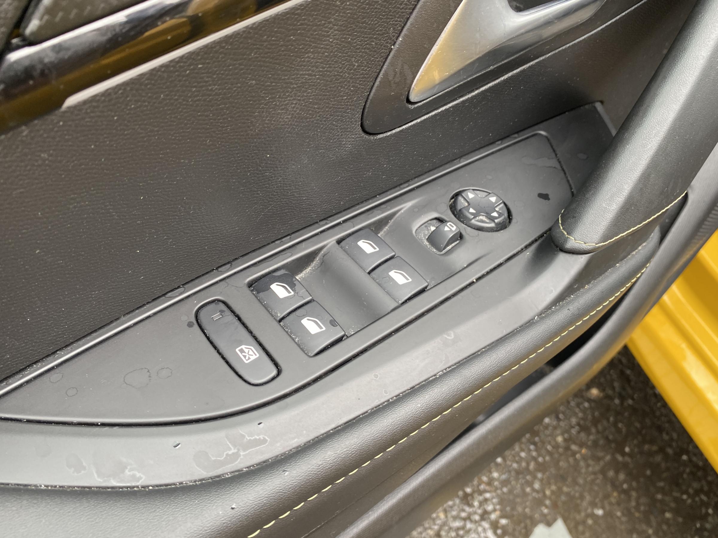 Peugeot 208, 2020 - pohled č. 13