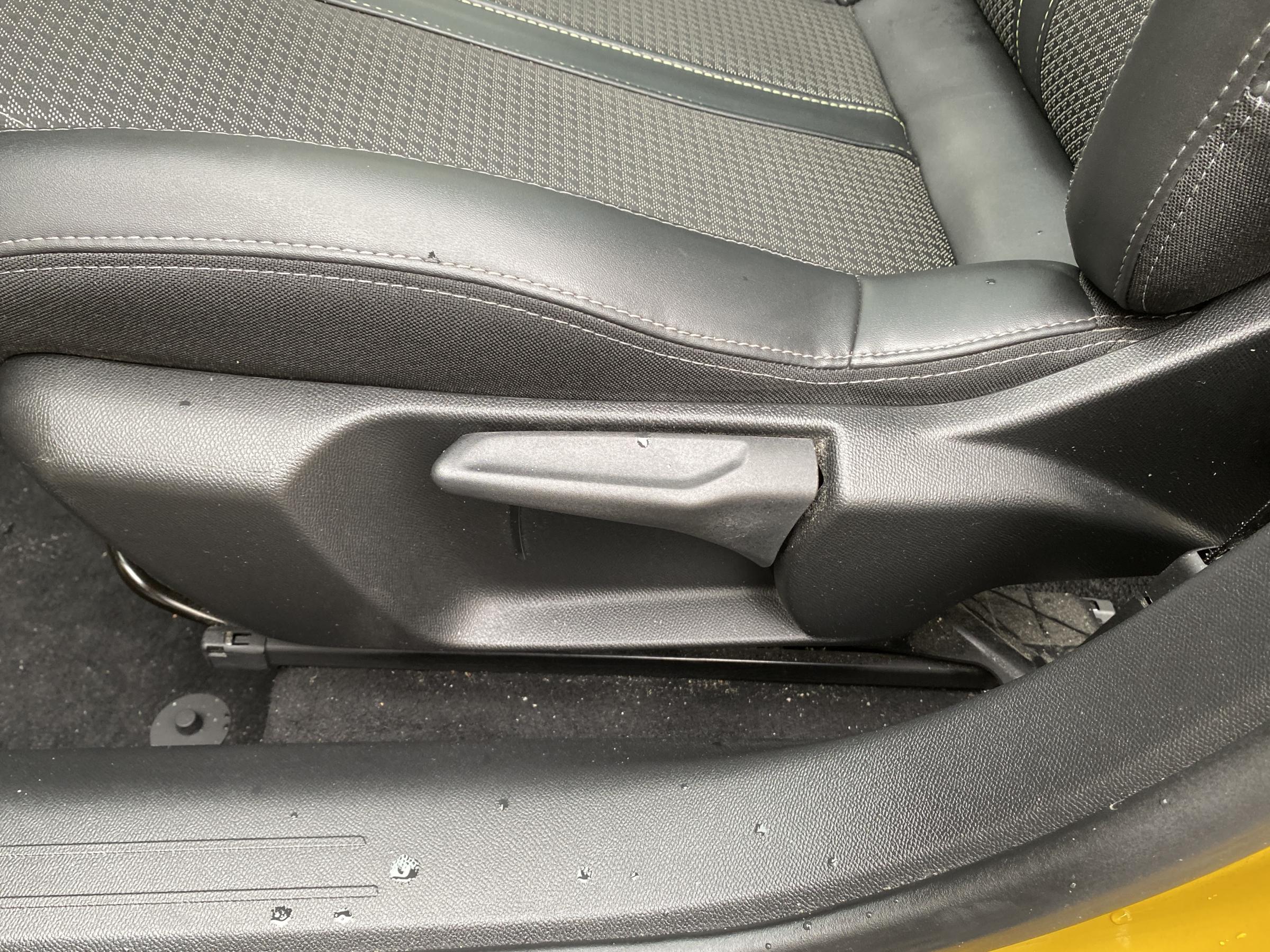 Peugeot 208, 2020 - pohled č. 14