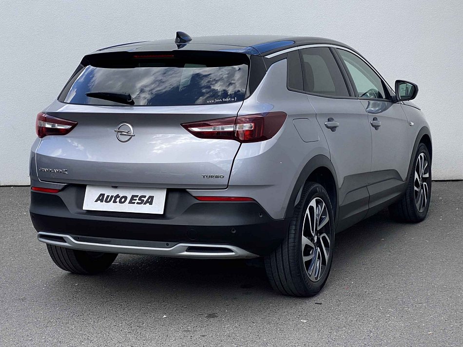 Opel Grandland X 1.2PT Innovation