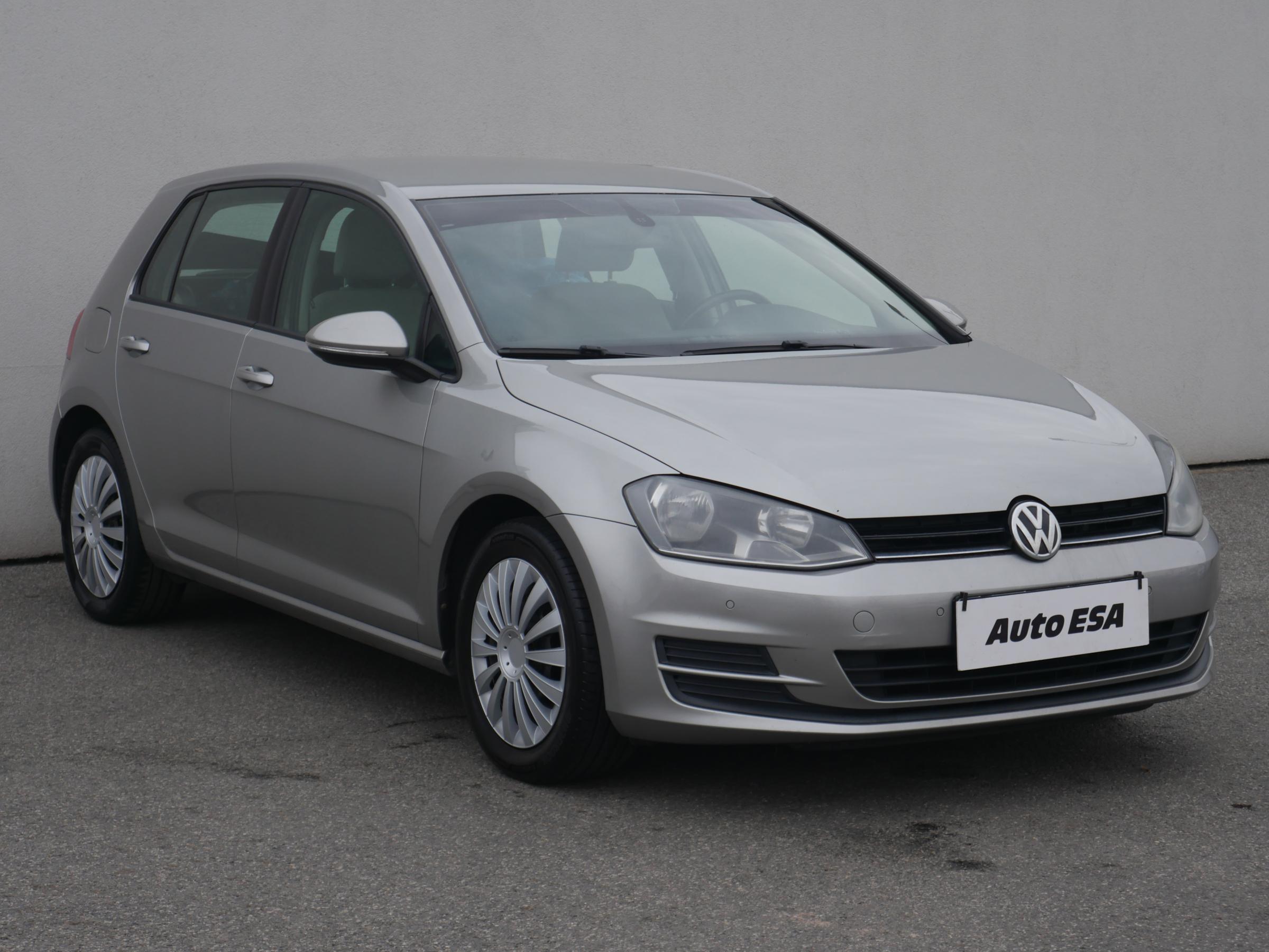 Volkswagen Golf, 2012 - celkový pohled