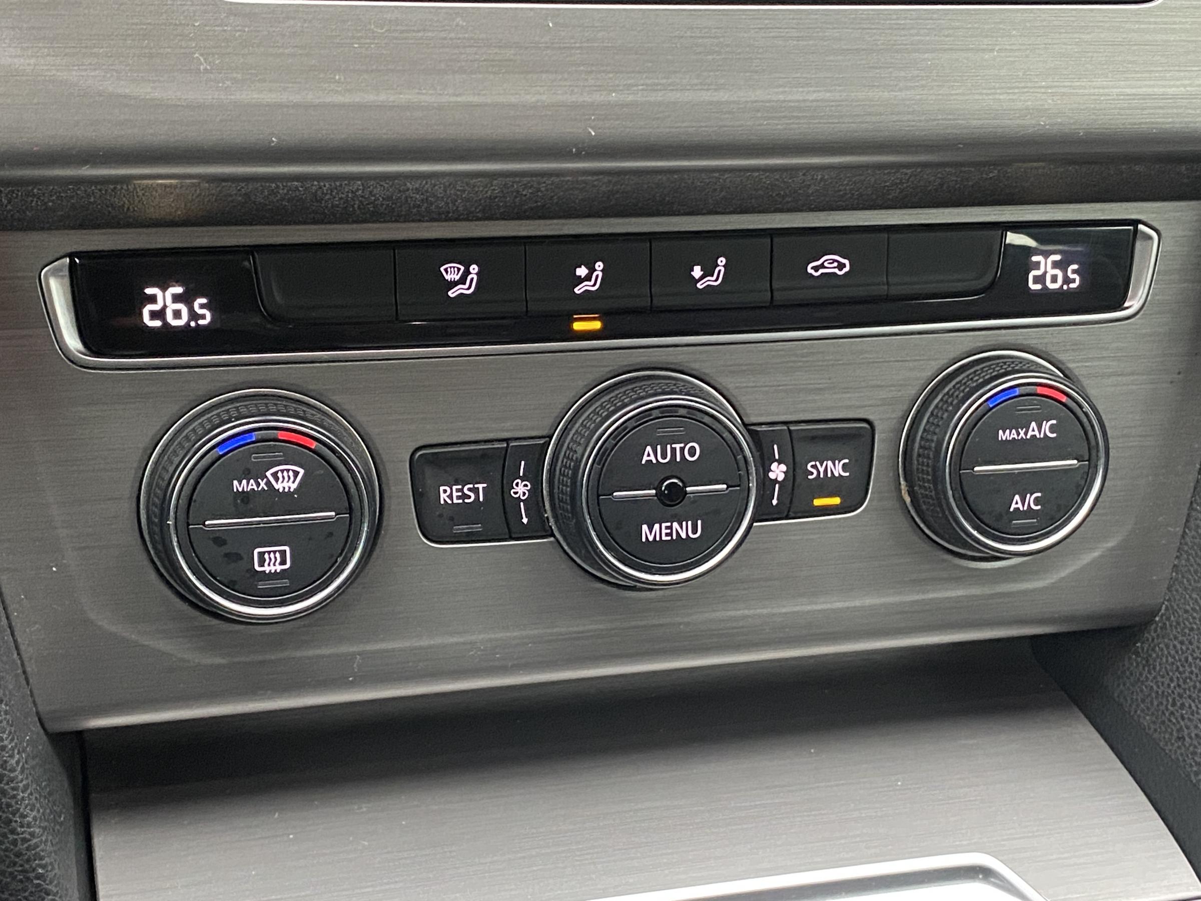 Volkswagen Passat, 2017 - pohled č. 15