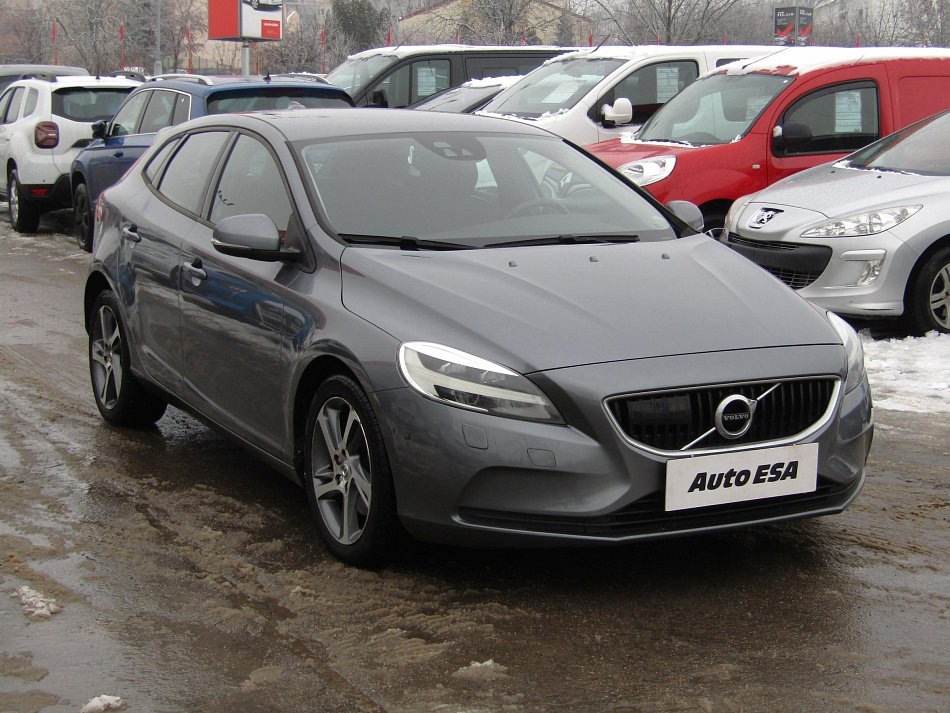 Volvo V40 2.0D 