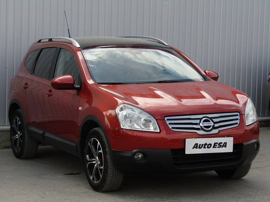 Nissan Qashqai 2.0 dCi  4x4, 7míst