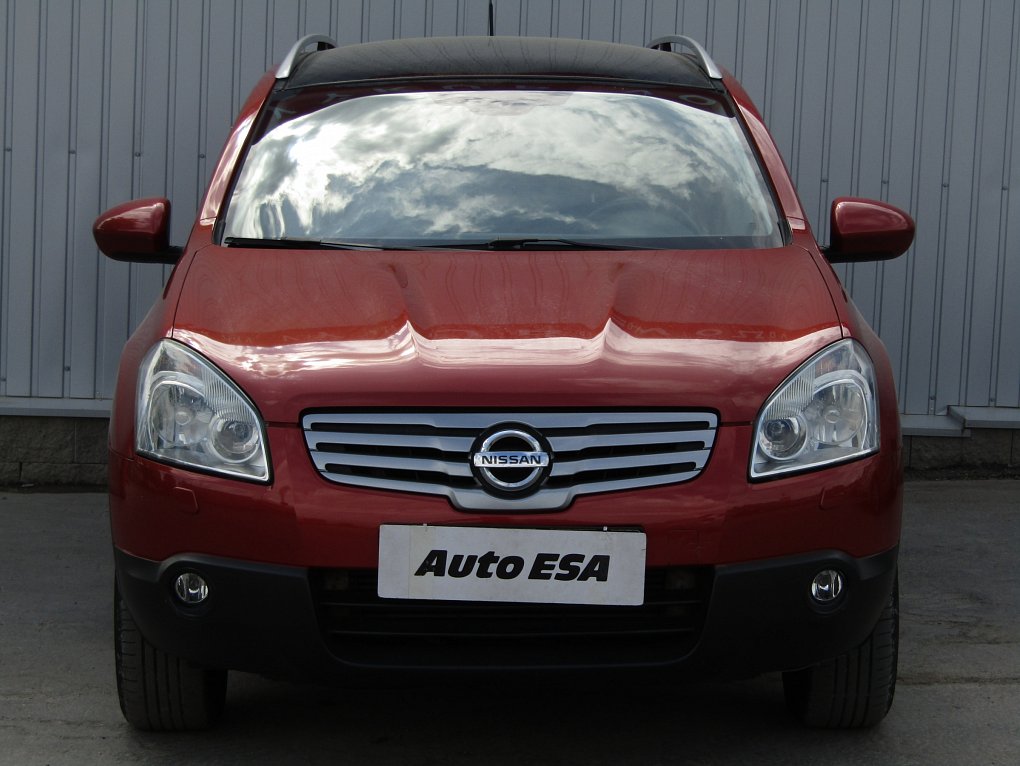 Nissan Qashqai 2.0 dCi  4x4, 7míst