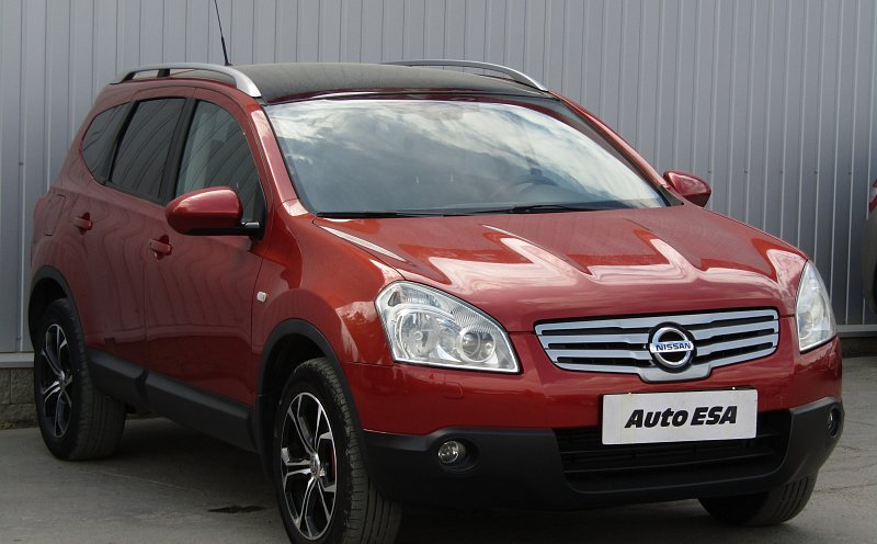 Nissan Qashqai 2.0 dCi  4x4, 7míst