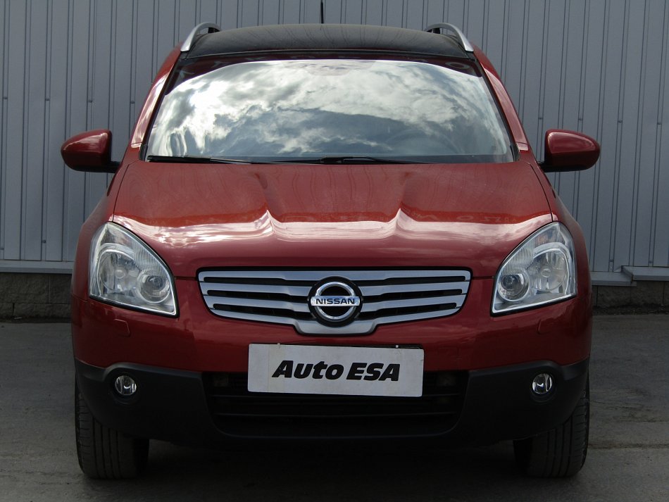 Nissan Qashqai 2.0 dCi  4x4, 7míst