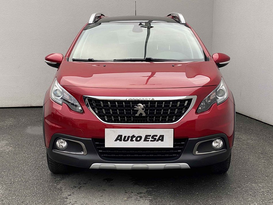 Peugeot 2008 1.2 PT Crossway