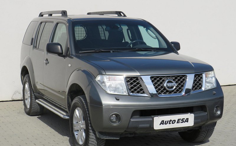 Nissan Pathfinder 2.5dCi  4x4, 7míst