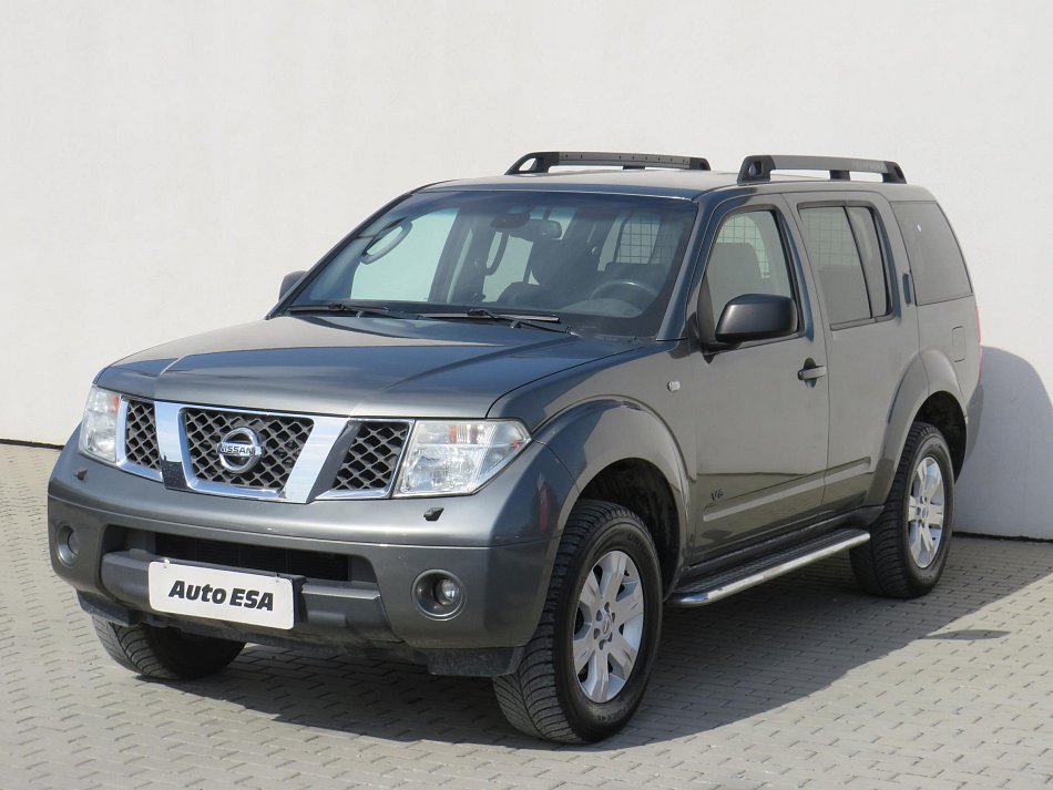 Nissan Pathfinder 2.5dCi  4x4, 7míst