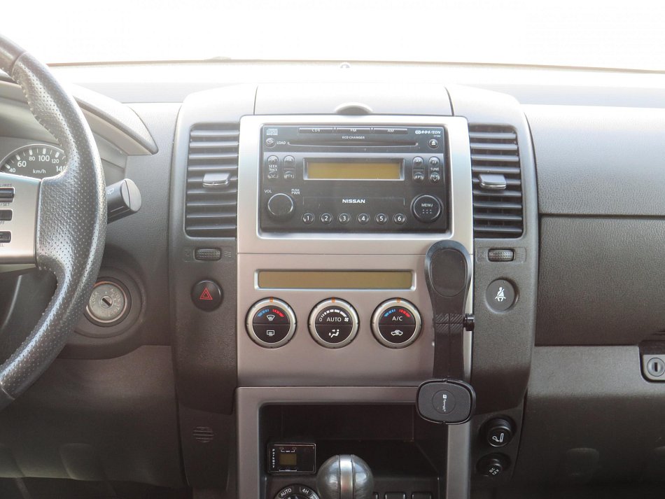 Nissan Pathfinder 2.5dCi  4x4, 7míst
