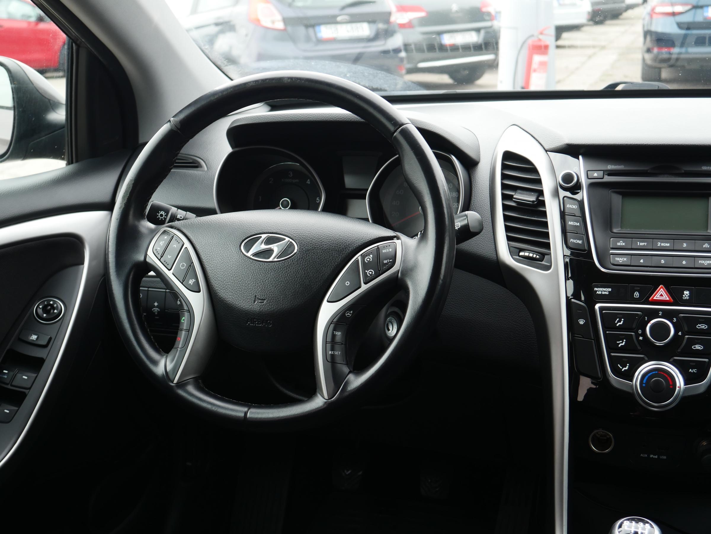 Hyundai i30, 2015 - pohled č. 13