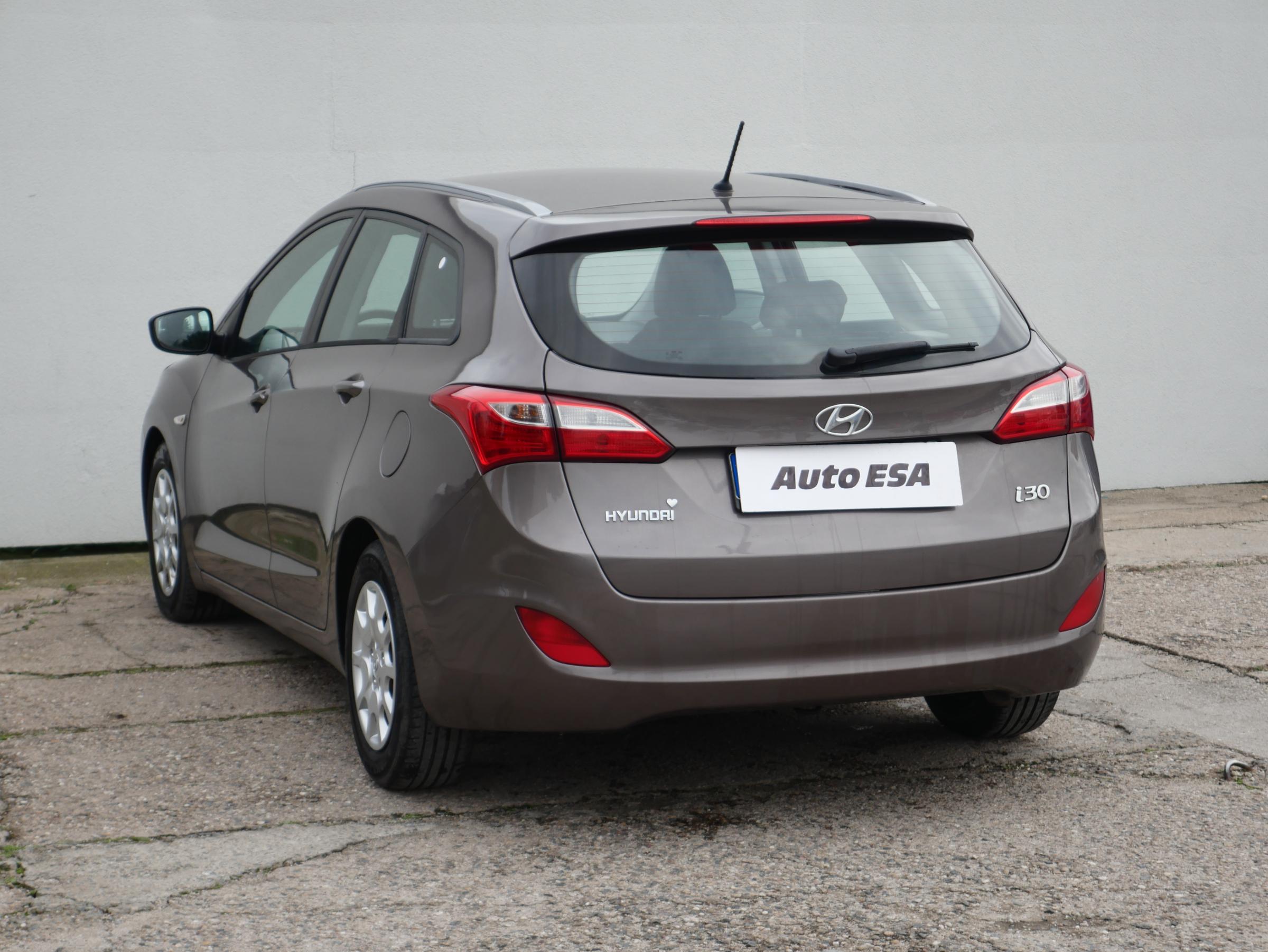 Hyundai i30, 2015 - pohled č. 4