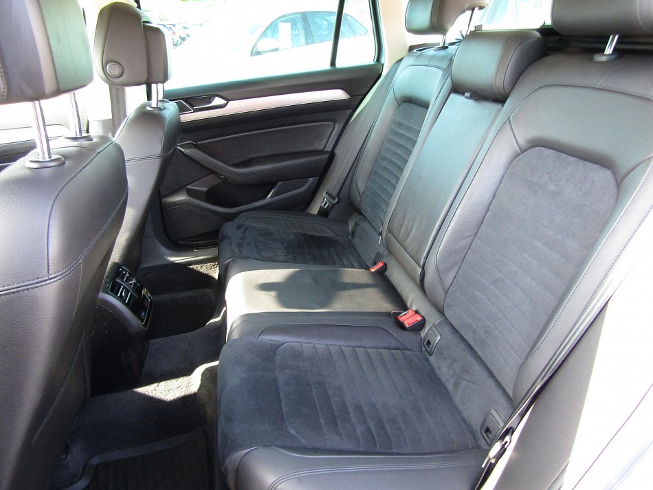 Volkswagen Passat 2.0 TDi Highline