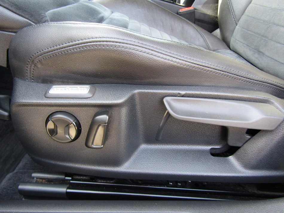 Volkswagen Passat 2.0 TDi Highline