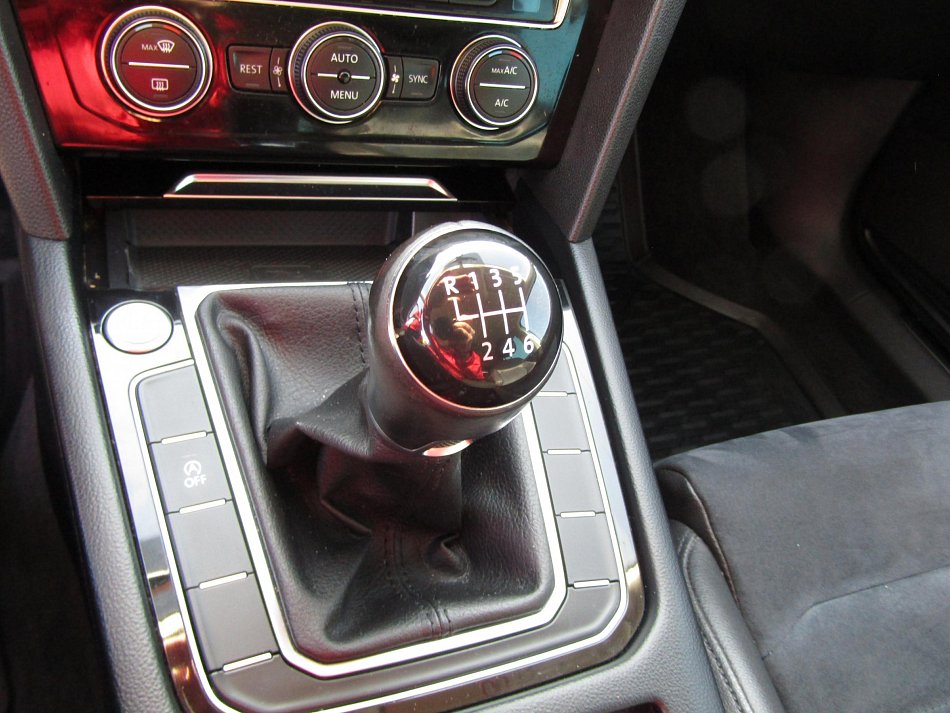 Volkswagen Passat 2.0 TDi Highline