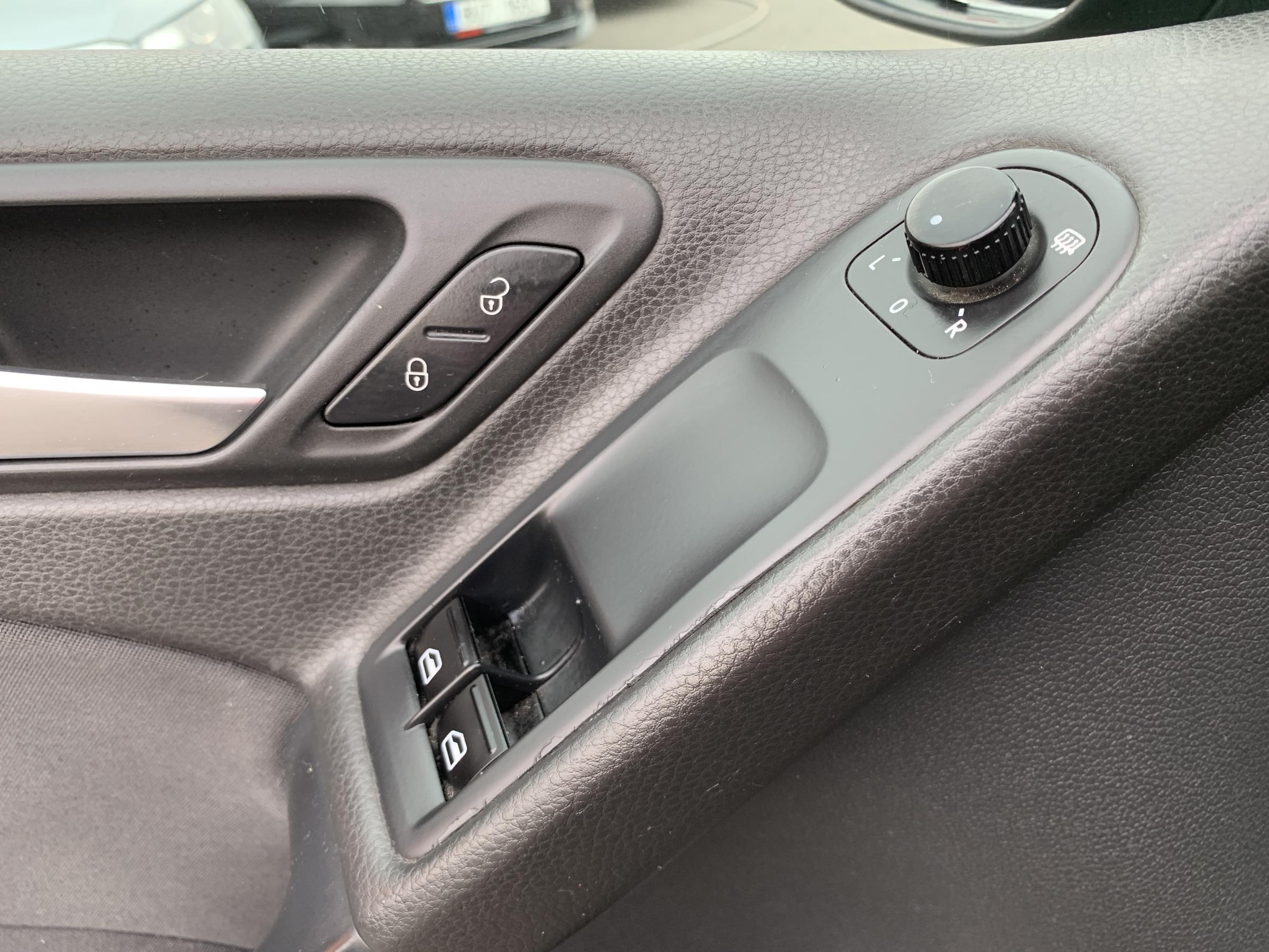 Volkswagen Golf, 2009 - pohled č. 11