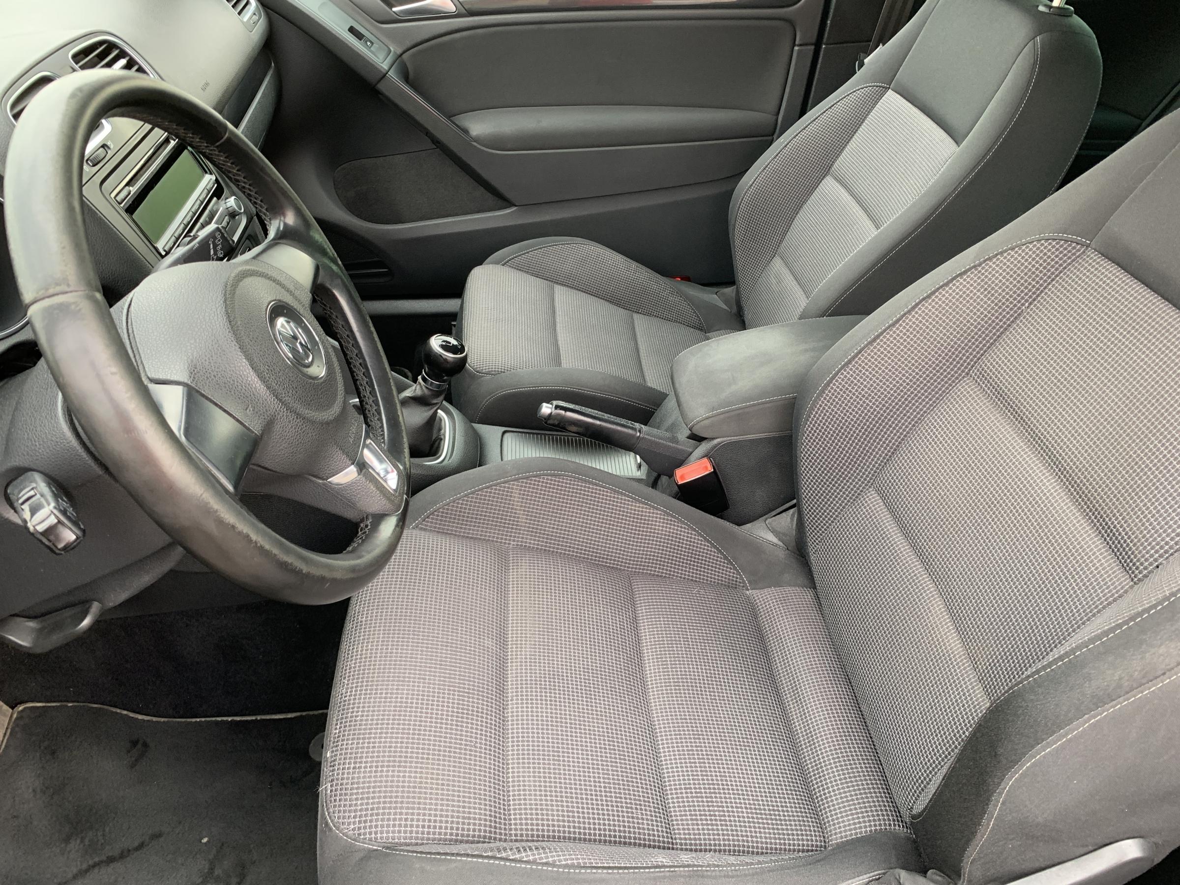 Volkswagen Golf, 2009 - pohled č. 9