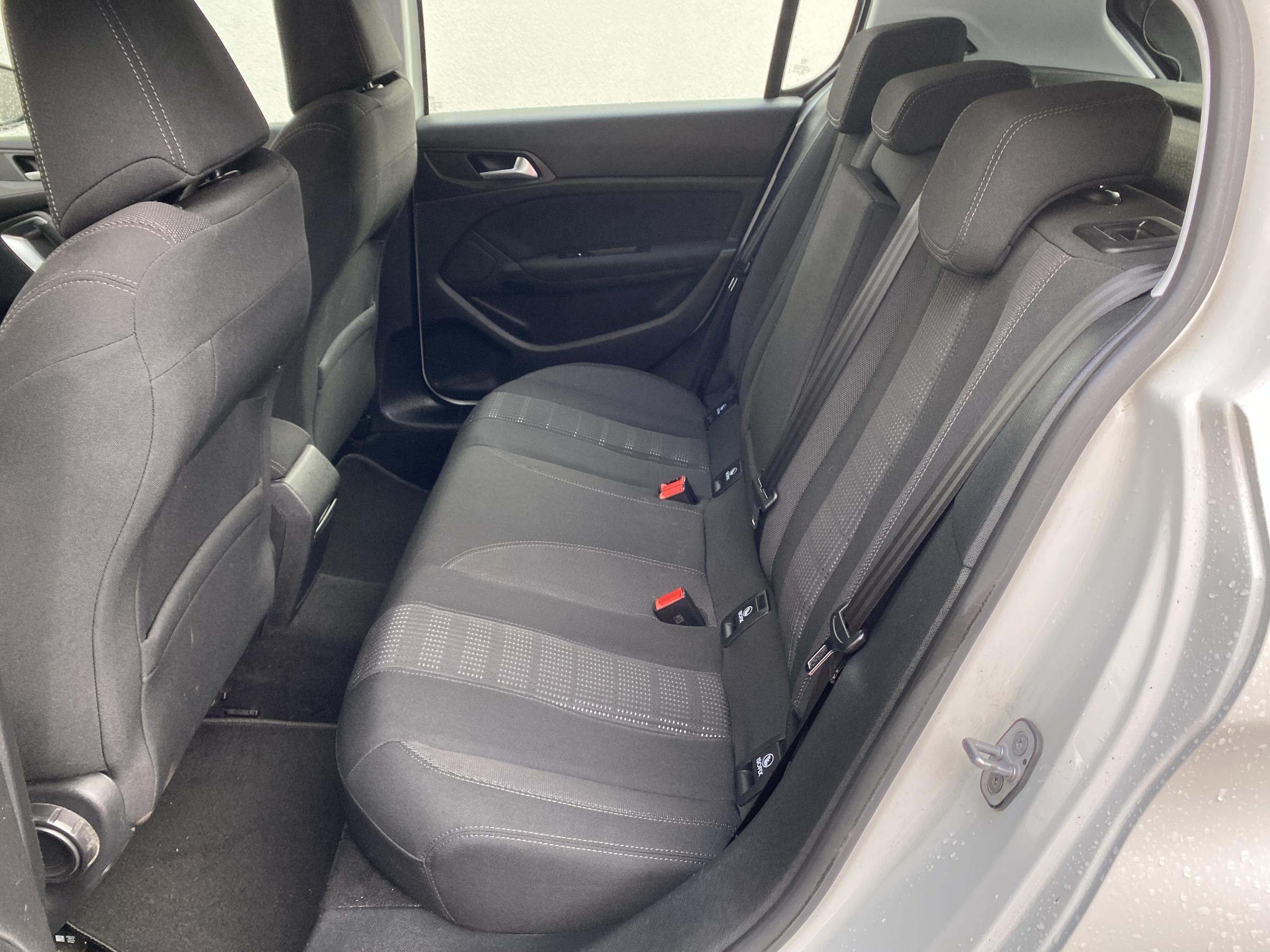 Peugeot 308, 2016 - pohled č. 14