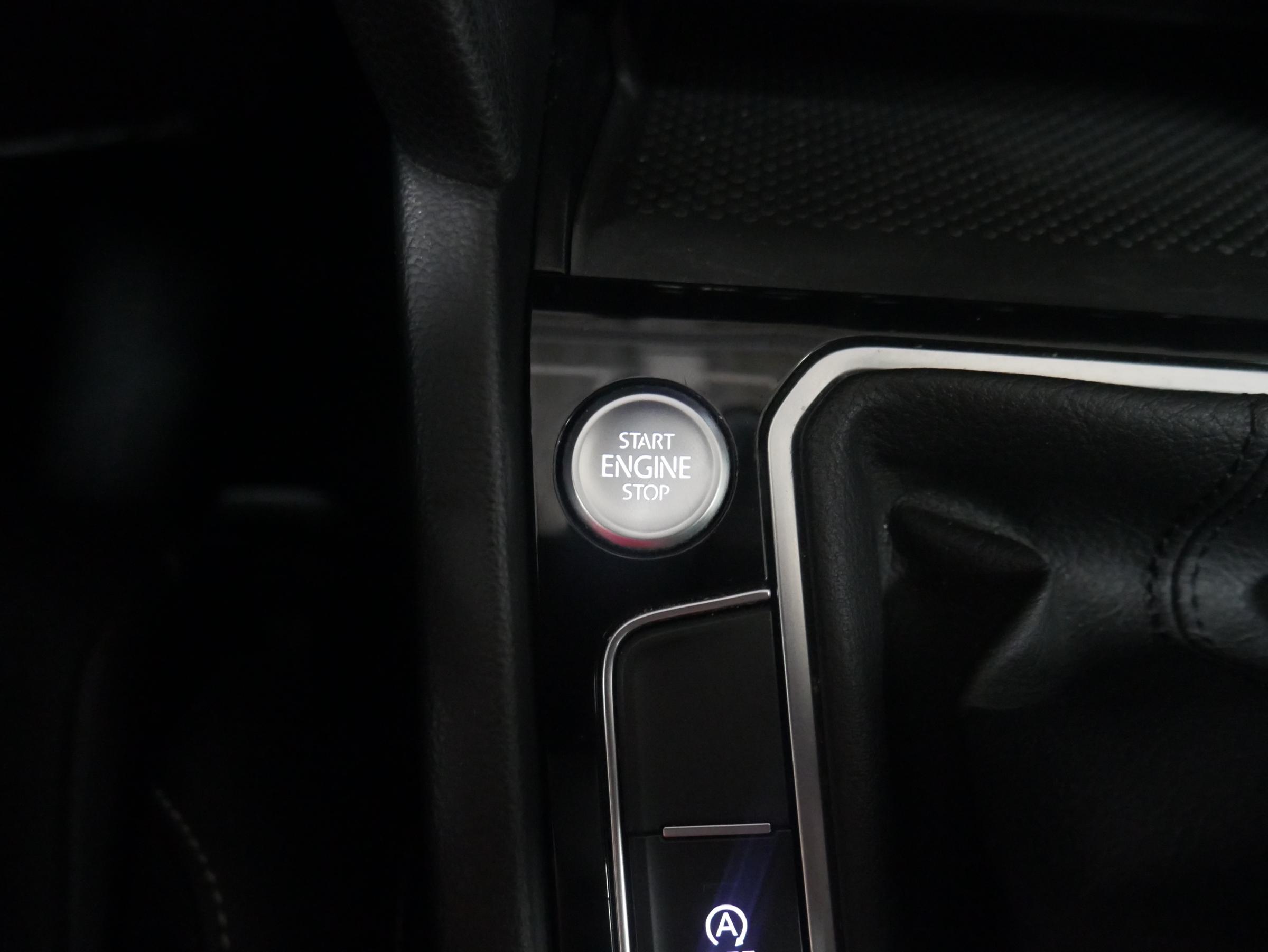 Volkswagen Passat, 2020 - pohled č. 21