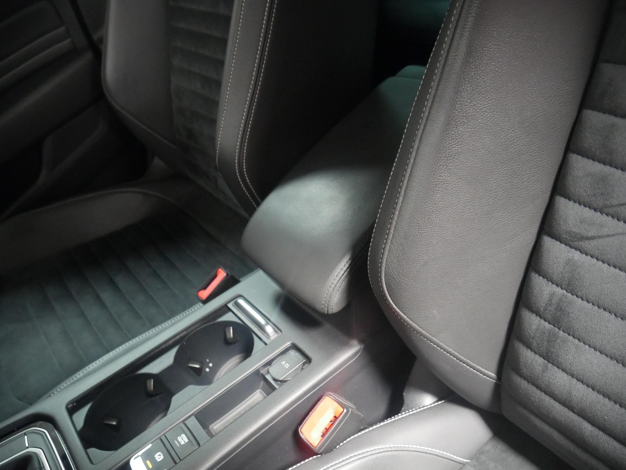 Volkswagen Passat, 2020 - pohled č. 23