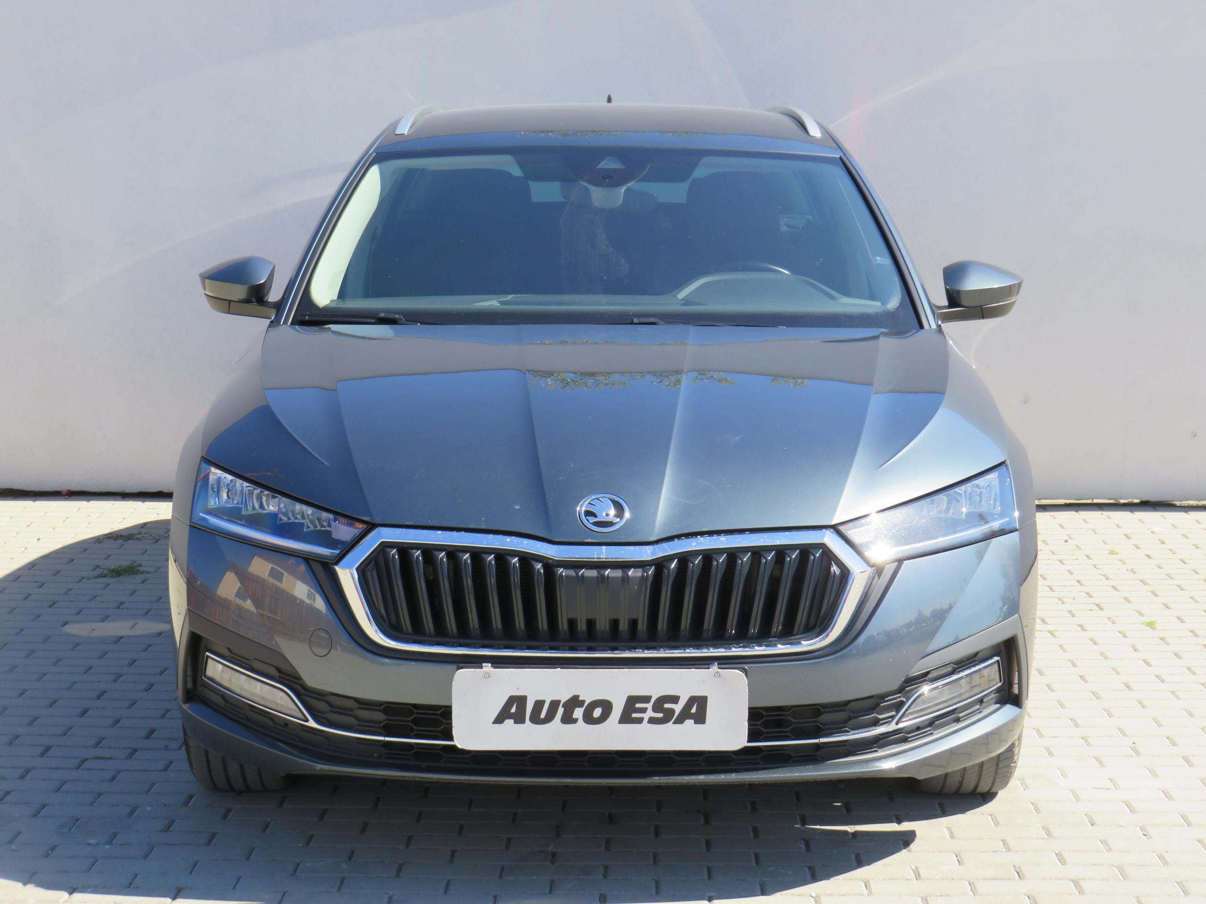 Škoda Octavia IV, 2021 - pohled č. 2
