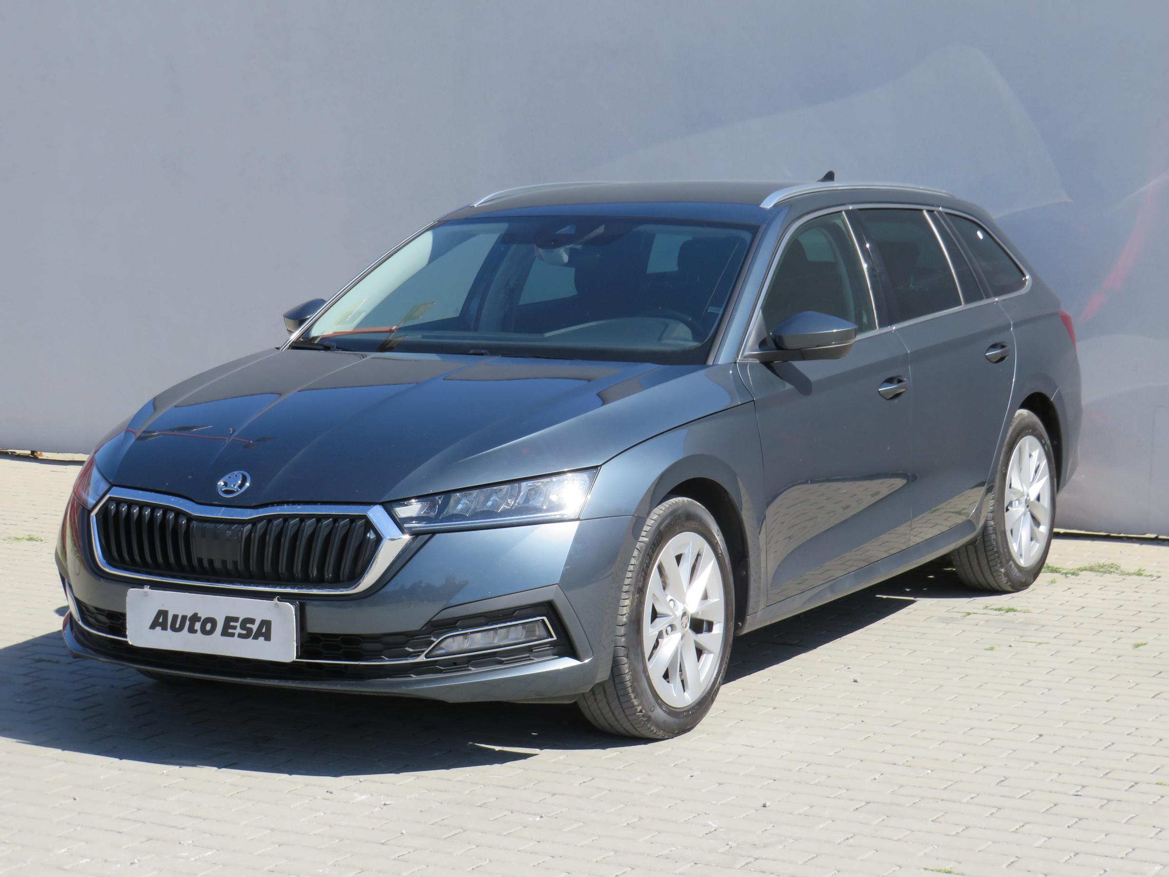 Škoda Octavia IV, 2021 - pohled č. 3