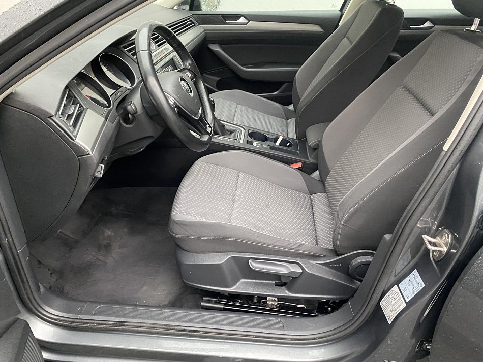 Volkswagen Passat 1.6 TDi 