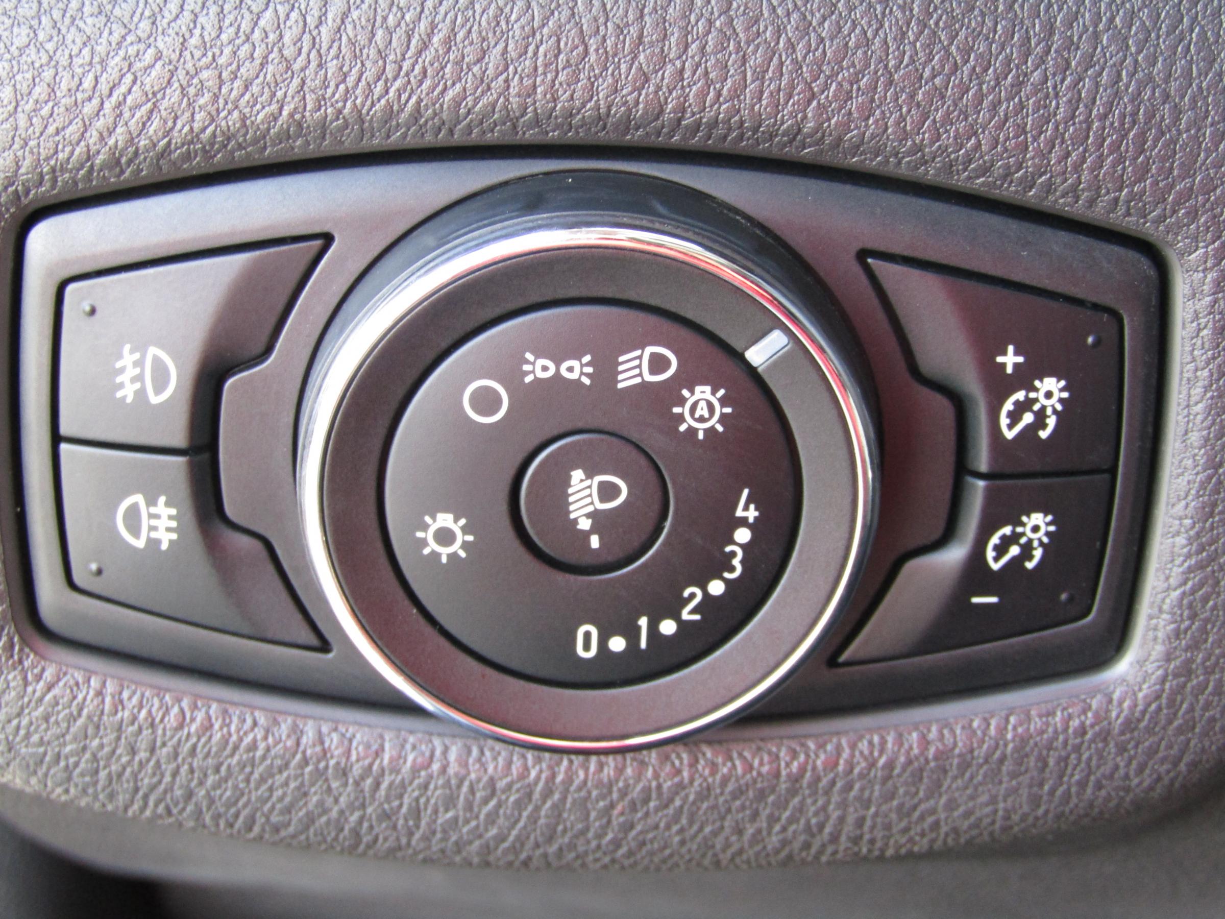 Ford Tourneo Connect, 2017 - pohled č. 13